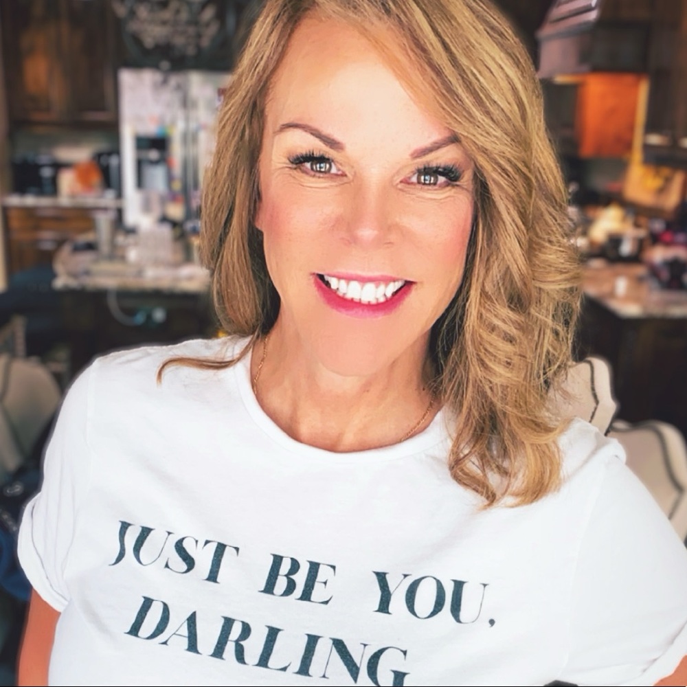 Hi! My name is Angie. I host the Clothes & Coffee Posh Show Saturday 7am CST